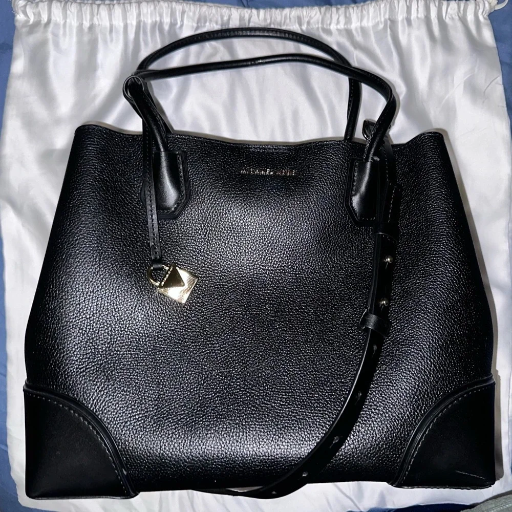 Michael Kors Mercer Gallery Large Leather Tote - Picture 1 of 10